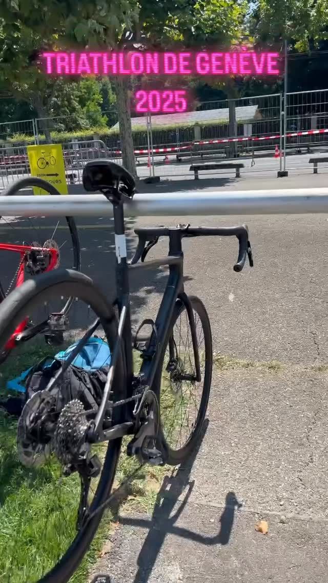 Et on remet ça en 2025!! Équipe de choc pour le triathlon de Genève! Équipe Las Arenas:
Patrick 🏊‍♂️ 
Silvia 🚴🏽‍♀️ 
José 🏃‍♂️ 

Les Rêveries d’Eve c’est aussi le sport et le dépassement de soi. On ne lâche rien et on fonce!